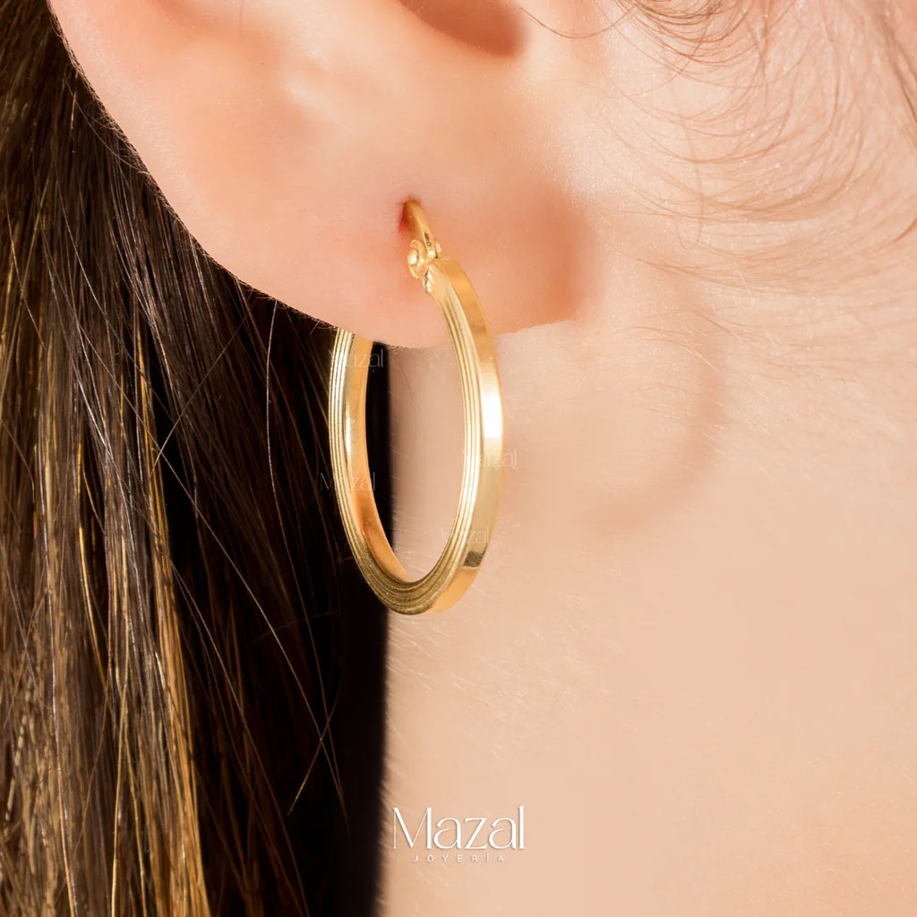 CANDONGAS LINEALES LISAS ORO AMARILLO 18K / 1.80 Gr / 2.18 Cm